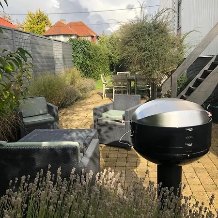 Georges Met Tuin En Sauna * Coxyde